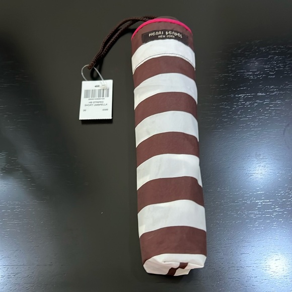 HENRI BENDEL STRIPED SHORT UMBRELLA WITH SLEEVE - Picture 2 of 6